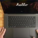 Zdjęcie okładkowe wpisu: MacBooki jeszcze chwilę poczekają na ekrany OLED