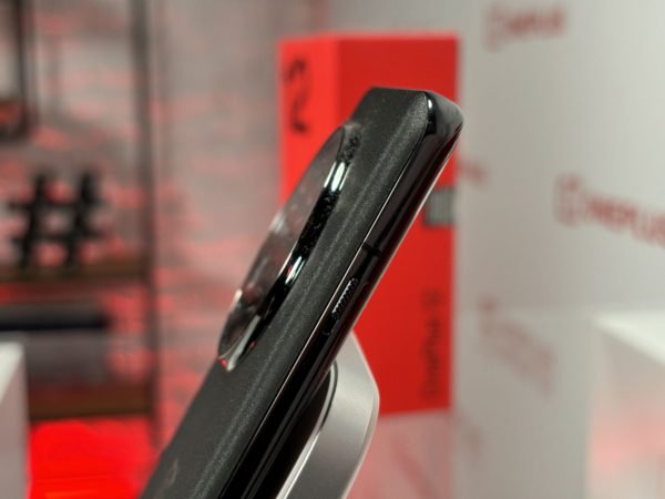 OnePlus 12 (fot. Dariusz Hałas / iMagazine.pl)