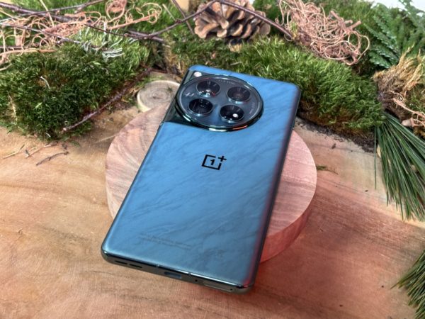 OnePlus 12 (fot. Dariusz Hałas / iMagazine.pl)