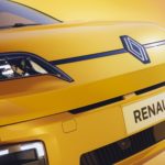 Zdjęcie okładkowe wpisu: Światowy debiut Renault 5 E-Tech Electric – czy ten retrofuturyzm i granie na nostalgiach napędzą elektromobilność?
