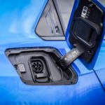 Zdjęcie okładkowe wpisu: Ponad 100 tysięcy stacji ładowania aut elektrycznych w Polsce? To mają umożliwić przepisy dot. AFIR – mamy komentarz eksperta