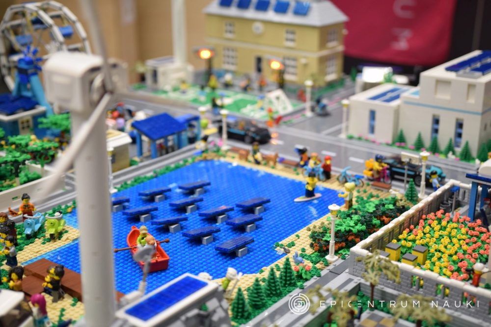 Zdjęcie okładkowe do wpis Electrum Eco Hive – model miasta przyszłości z klocków Lego