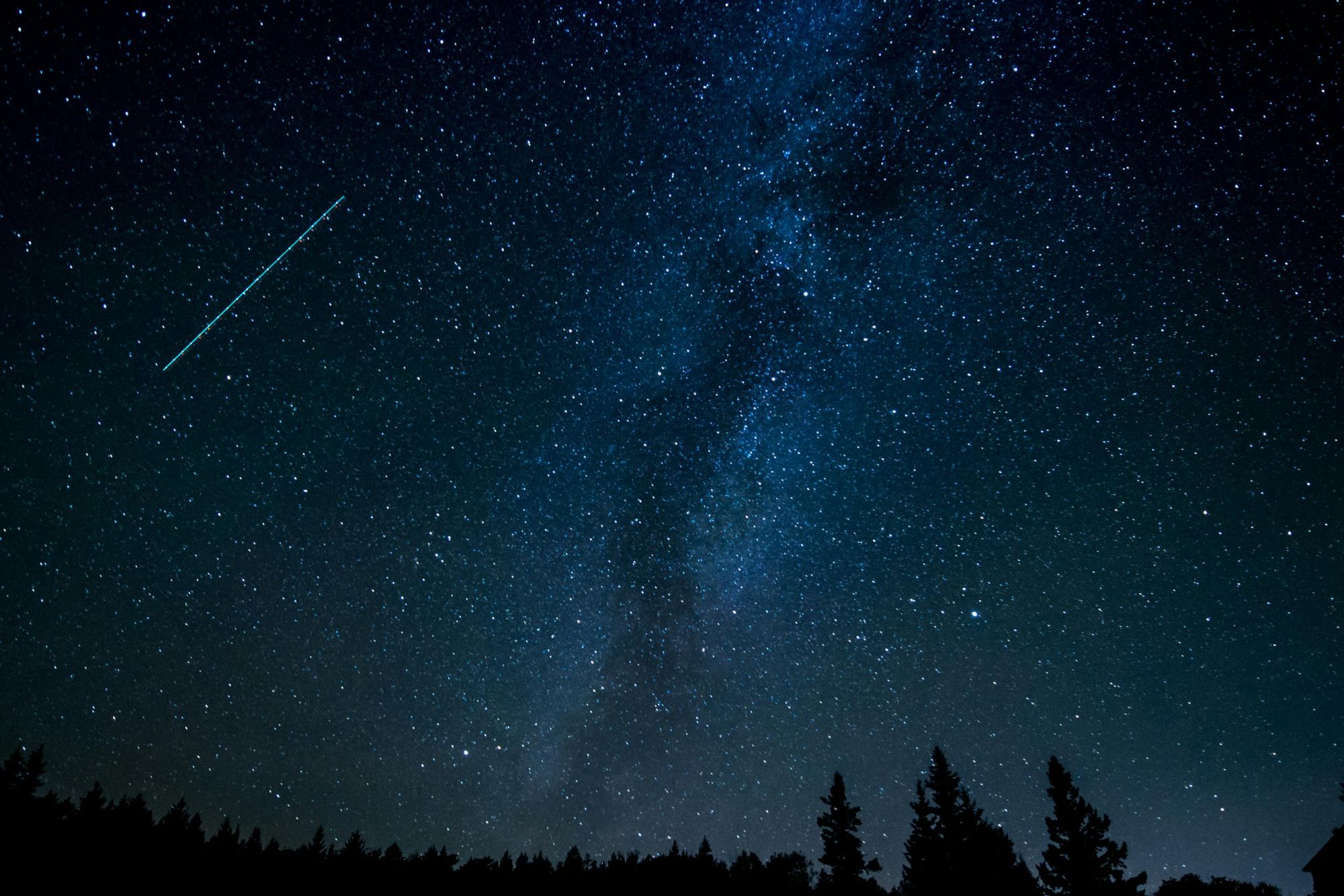 Zdjęcie okładkowe wpisu Eta Akwarydy dziś w nocy – dobra okazja do obserwacji meteorów