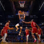 Zdjęcie okładkowe wpisu: Jak ogląda się mecz NBA z&nbsp;miejsc przy parkiecie w&nbsp;Apple Vision Pro