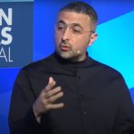 Zdjęcie okładkowe wpisu: Szef Microsoftu ds. AI ma specyficzne podejście do prawa autorskiego