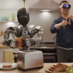 Zdjęcie okładkowe wpisu: NVIDIA wykorzystuje zestaw Apple Vision Pro do kontrolowania robotów humanoidalnych