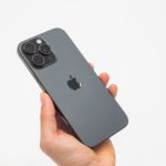 Zdjęcie okładkowe wpisu: iPhone 17 Pro uchwycony na zdjęciu? Nowy przeciek z Los Angeles