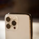 Zdjęcie okładkowe wpisu: Jak funkcja iPhone’a doprowadziła do wycieku tajnych informacji?