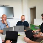 Zdjęcie okładkowe wpisu: Apple udostępnia nauczycielom nowe zasoby wspierające rozwój zawodowy