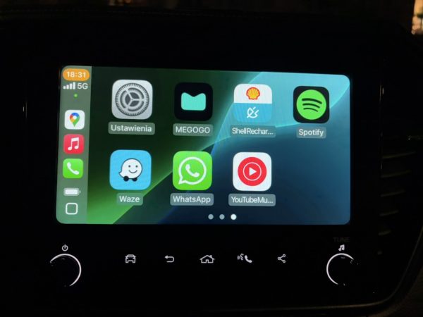 Apple CarPlay