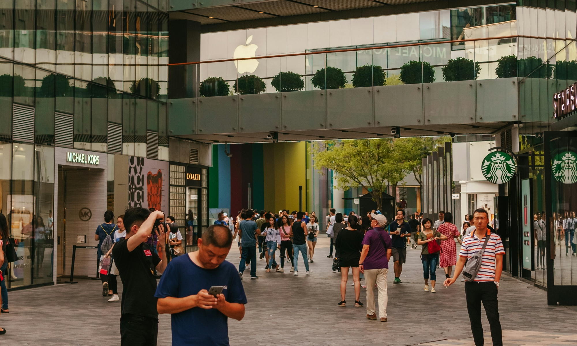 Zdjęcie okładkowe wpisu Chiny rozważają dochodzenie antymonopolowe przeciwko Apple