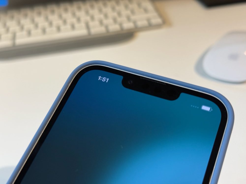 Zdjęcie okładkowe do wpis iOS 18.5 – Apple testuje Stage Manager na iPhonie, Style fotograficzne dla wideo i inne nowości