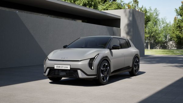 KIA EV4