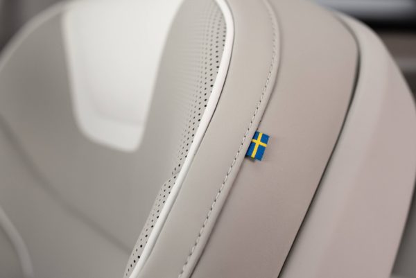 Volvo ES90