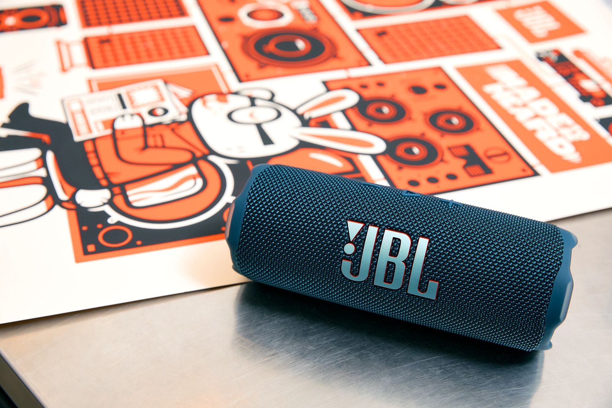 JBL Flip 7 – nowy król przenośnych głośników z bezstratnym dźwiękiem i AI