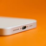 Zdjęcie okładkowe wpisu: iPhone 16e sprzedaje się słabiej niż modele SE