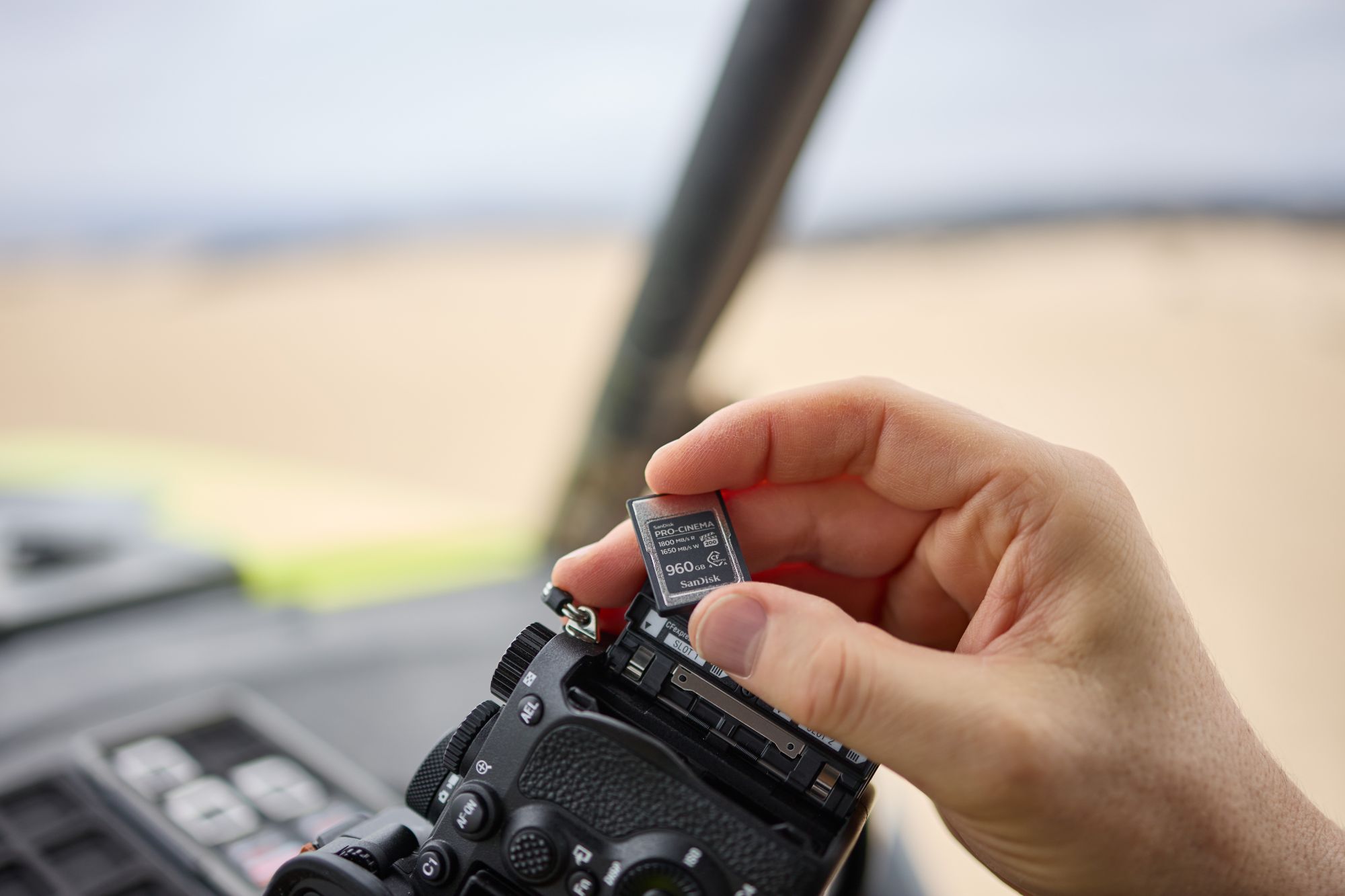 Zdjęcie okładkowe wpisu Life: SanDisk PRO-CINEMA CFExpress Type-A, Life-9