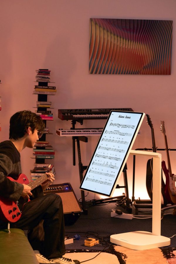 LG Smart Monitor Swing