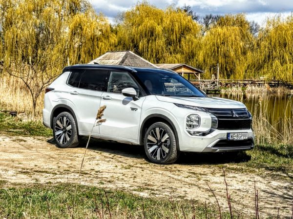 Mitsubishi Outlander PHEV