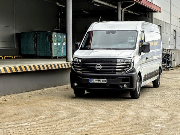 Nissan Interstar