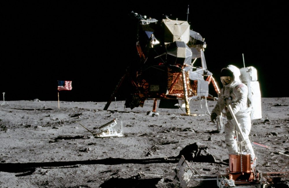 Zdjęcie okładkowe do wpis 56 lat od startu Apollo 11. Rocznica historycznej misji na Księżyc: mamy sposób by przeżyć to jeszcze raz
