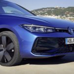 Zdjęcie okładkowe wpisu: Grupa Volkswagen trzyma gardę. Hybrydy i&nbsp;Škoda ciągną wyniki w&nbsp;trudnym kwartale