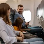 Zdjęcie okładkowe wpisu: Koniec z dopłatami za wspólne miejsca w samolocie? Ta platforma ma promocję dla rodzin