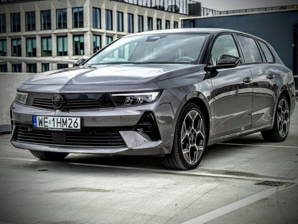 Zdjęcie okładkowe do wpis Auto tygodnia #55 – Opel Astra Sports Tourer 1.5 diesel GS [galeria]