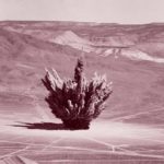 Zdjęcie okładkowe wpisu: Atomowa zemsta fizyki. Dlaczego legendarna pokrywa studzienki nigdy nie opuściła Ziemi