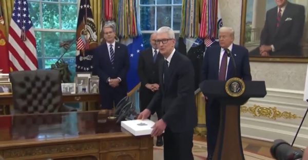 Tim Cook Apple CEO i Donald Trump