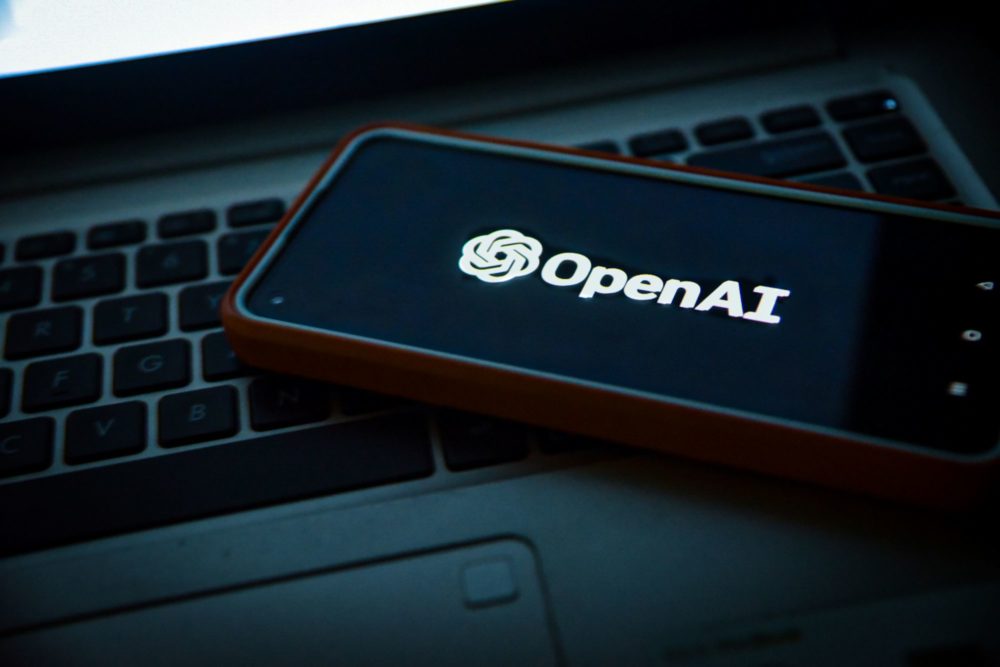 Zdjęcie okładkowe do wpis Nowa aktywność OpenAI na Hugging Face. Czy jesteśmy świadkami premiery GPT-5? Analiza poszlak