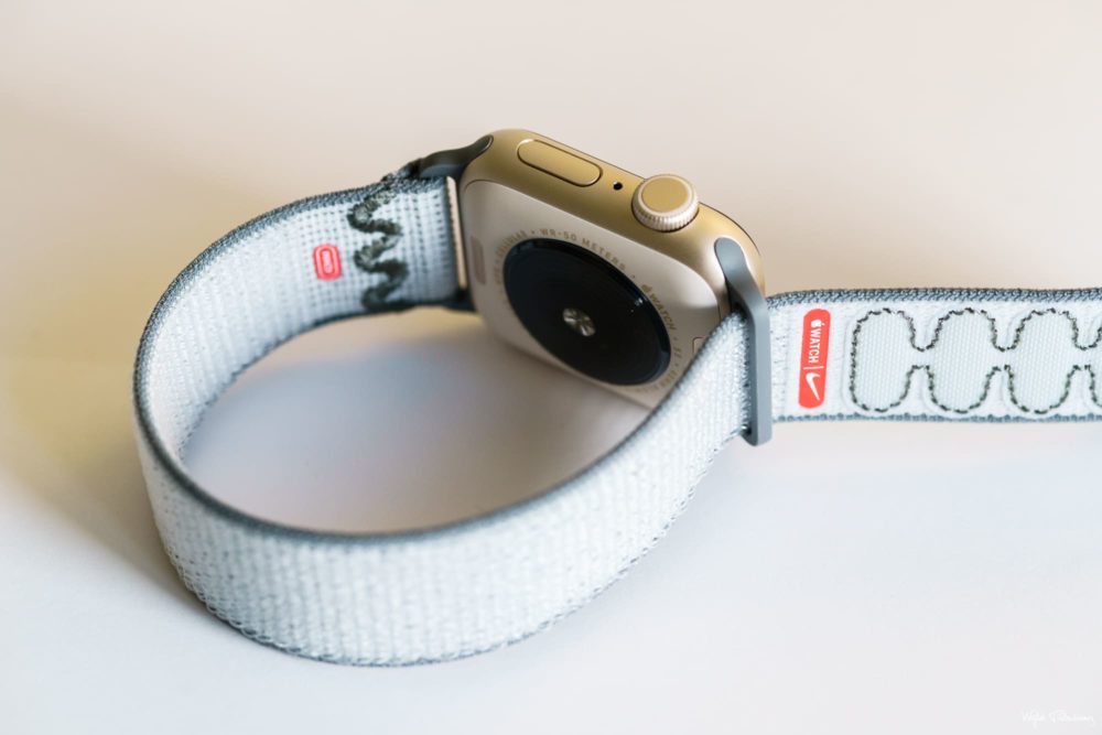Zdjęcie okładkowe do wpis Apple Watch odpowiada za&nbsp;90% smartwatchy z&nbsp;AI działającym lokalnie na&nbsp;urządzeniu