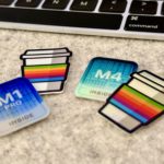 Zdjęcie okładkowe wpisu: Naklejkowa rozróba, czyli jak zapomnieliśmy o tym, za czym podobno nadal tęsknimy