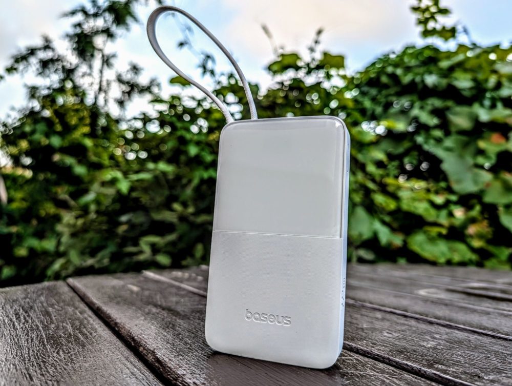 Zdjęcie okładkowe do wpis Baseus EnerFill FC51 Bipow2 Pro: tańszy niż akcesoryjny powerbank do iPhone Air
