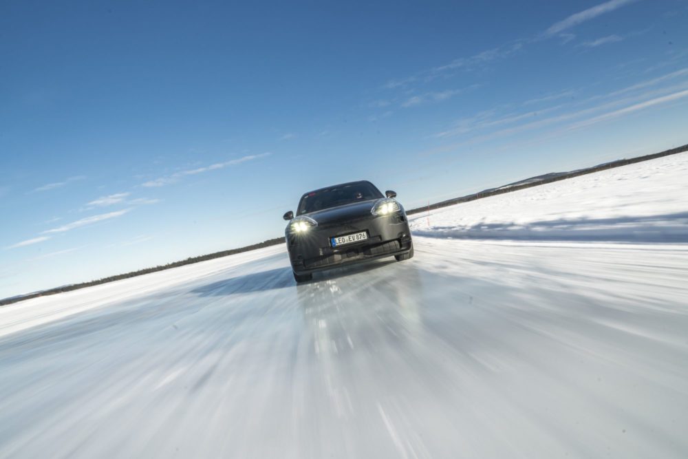 Zdjęcie okładkowe do wpis Elektryczne Porsche Cayenne przejechało Nürburgring, zanim w ogóle powstało. Jak to możliwe? [galeria]