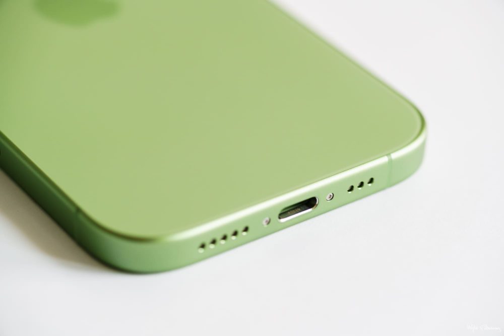 Zdjęcie okładkowe do wpis iPhone 18, iPhone Air 2 i&nbsp;nowe AirPodsy – pierwsze przecieki o&nbsp;designie i&nbsp;premierze