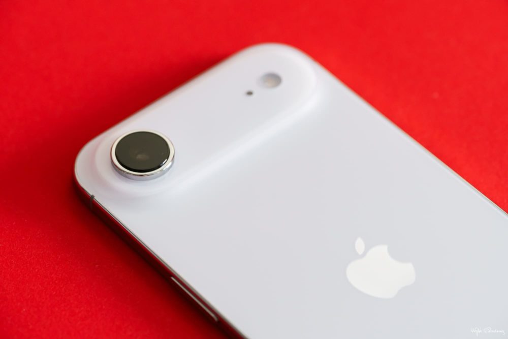 Zdjęcie okładkowe do wpis Apple depcze Samsungowi po&nbsp;piętach w&nbsp;III kwartale 2026 roku