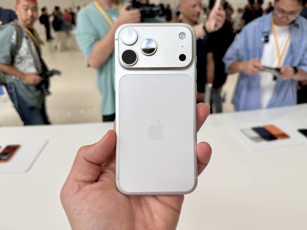 Zdjęcie okładkowe do wpis iPhone 18 Pro grubszy o&nbsp;2 mm. Fixed Focus Digital: „to będzie zaskakujące”