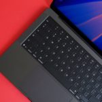 Zdjęcie okładkowe wpisu: MacBook Pro 14” M5 10/10-core z 16 GB RAM i 1 TB (late 2025) – unboxing, recenzja, benchmarki w Final Cut Pro, Lightroom, MacWhisper i innych