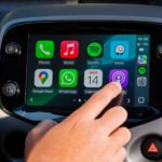 Zdjęcie okładkowe wpisu: Koniec z kablem w aucie? Ten adapter dodaje bezprzewodowy Android Auto i Apple CarPlay