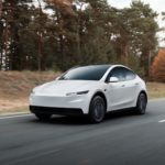 Zdjęcie okładkowe wpisu: Tesla Model Y Standard wjeżdża do Polski. Cena to mocny cios w konkurencję