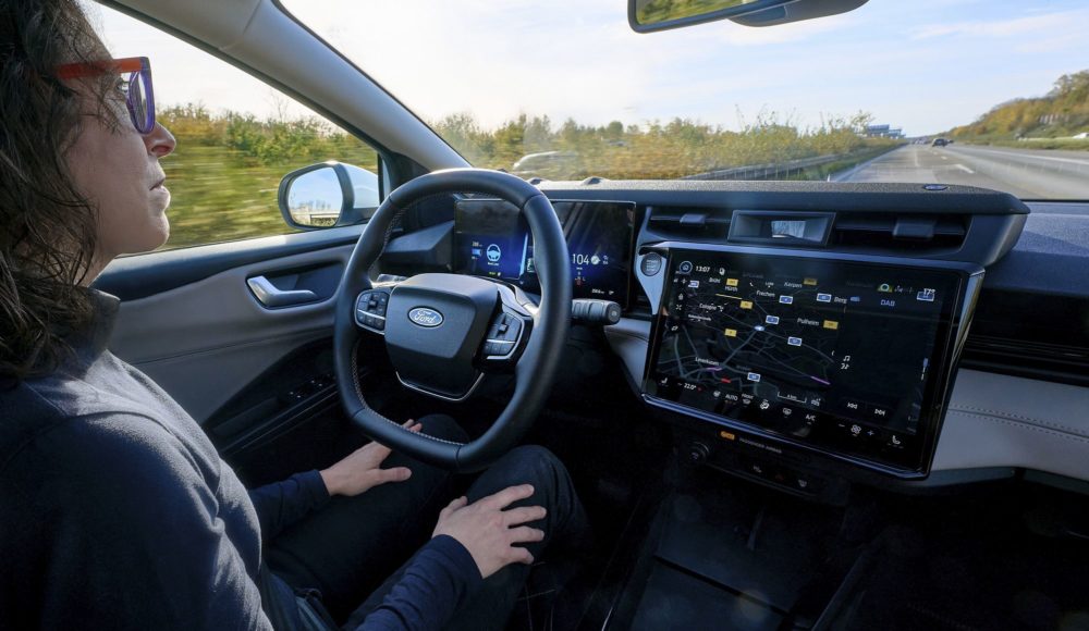 Zdjęcie okładkowe do wpis Apple Maps trafi bezpośrednio do&nbsp;samochodów Forda —&nbsp;bez&nbsp;potrzeby posiadania iPhone’a