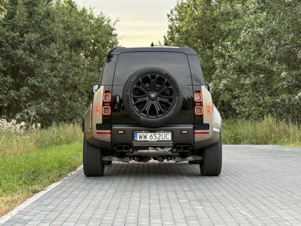 Land Rover Defender OCTA