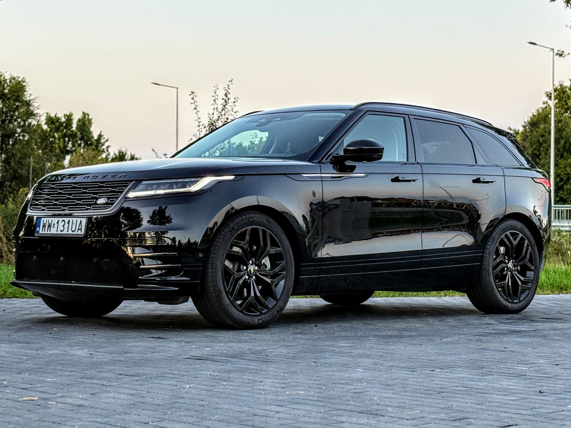 Auto tygodnia #62 – Range Rover Velar P400: arystokrata w idealnym garniturze