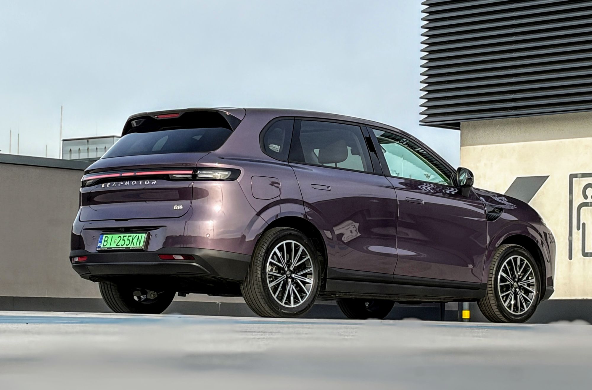 Pierwsza jazda: Leapmotor B10 debiutuje w Polsce. Ceny tego elektrycznego SUV-a zaskakują