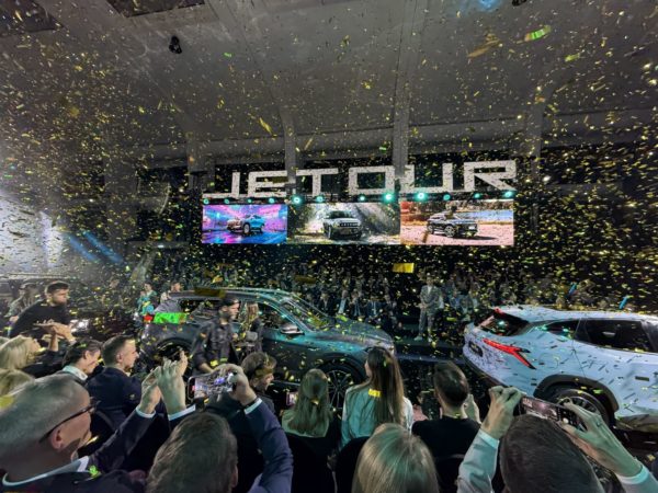 Zdjęcie okładkowe do wpis Jetour oficjalnie w Polsce. Trzy modele, 7 lat gwarancji i ceny, które mogą namieszać