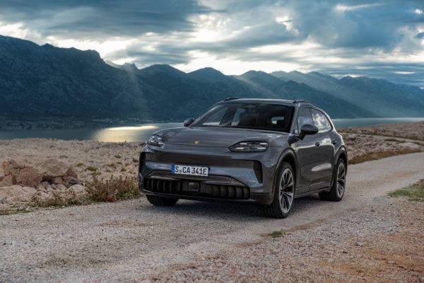 Porsche Cayenne Electric cena i osiągi