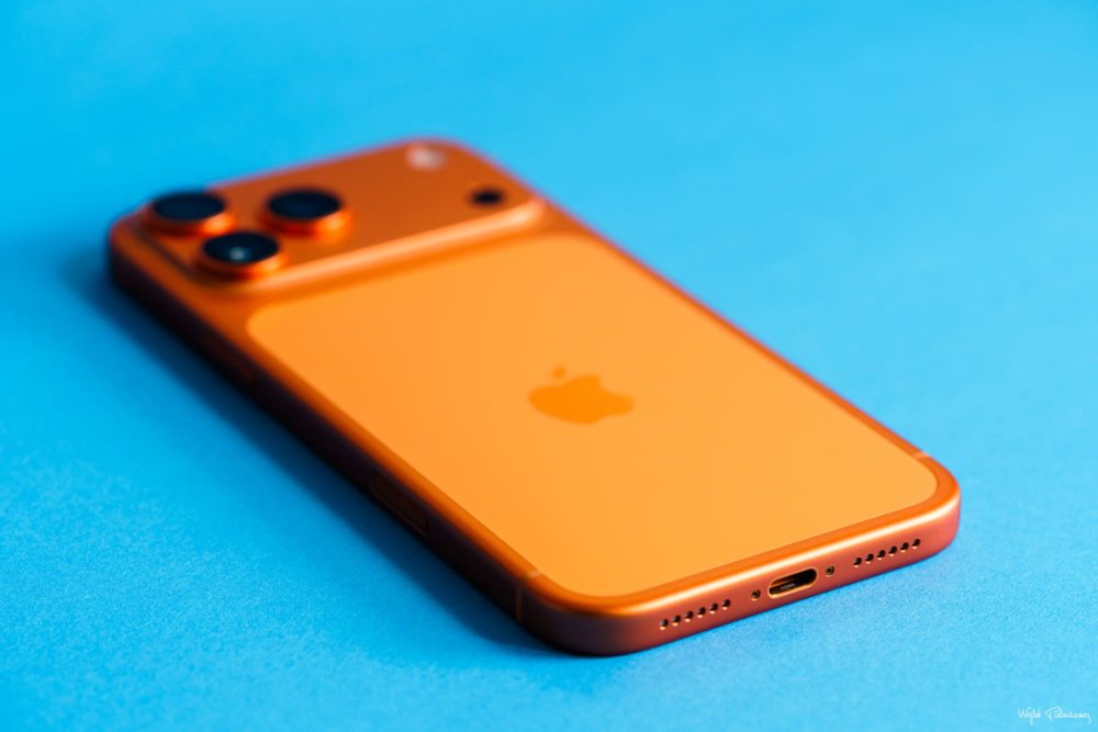 Zdjęcie okładkowe do wpis iPhone 17 Pro Max&nbsp;w&nbsp;kapsule czasu —&nbsp;do&nbsp;otwarcia za&nbsp;250 lat