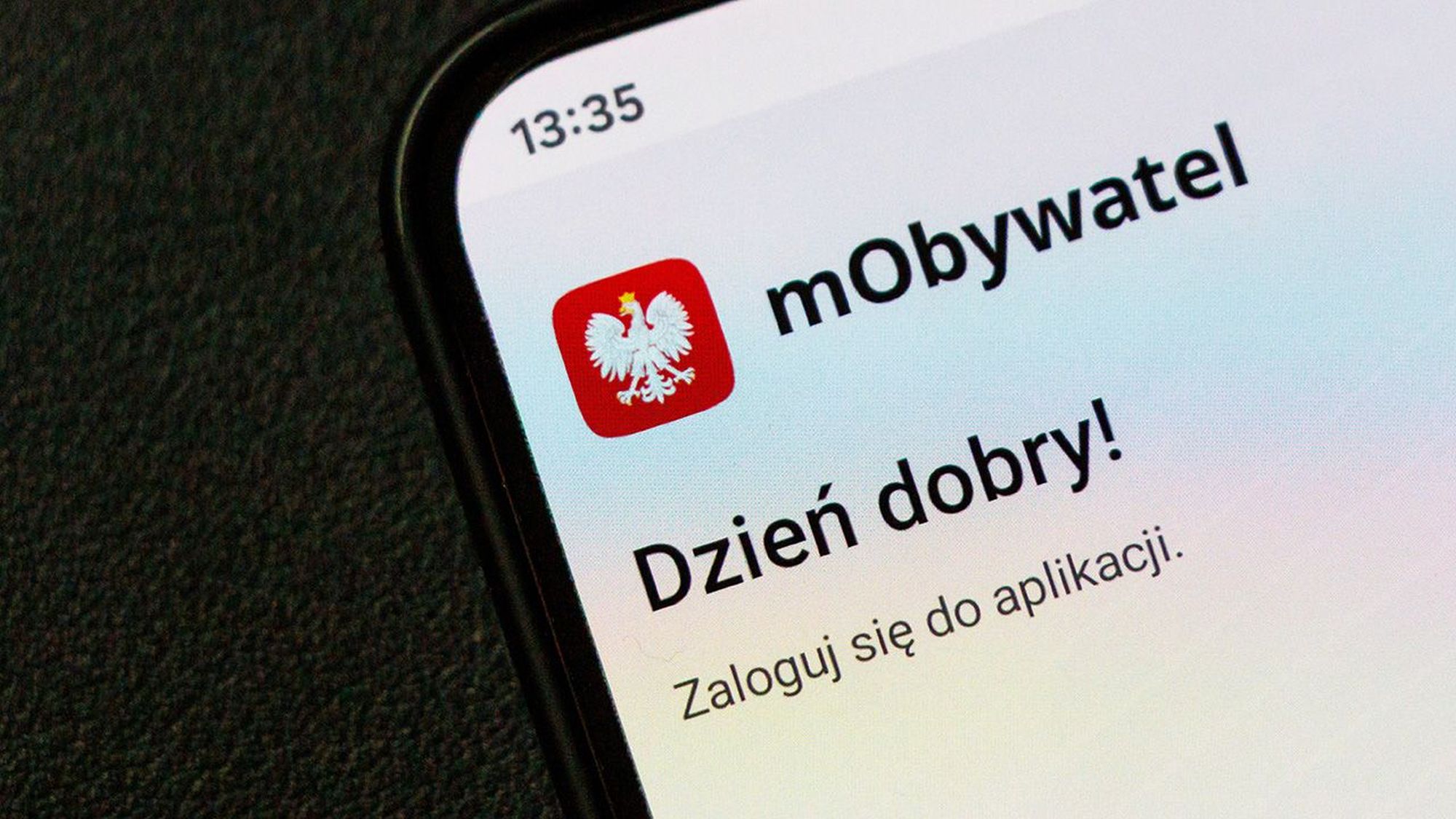 Duże zmiany w mObywatelu i Profilu Zaufanym. Logowanie i alerty będą obowiązkowe