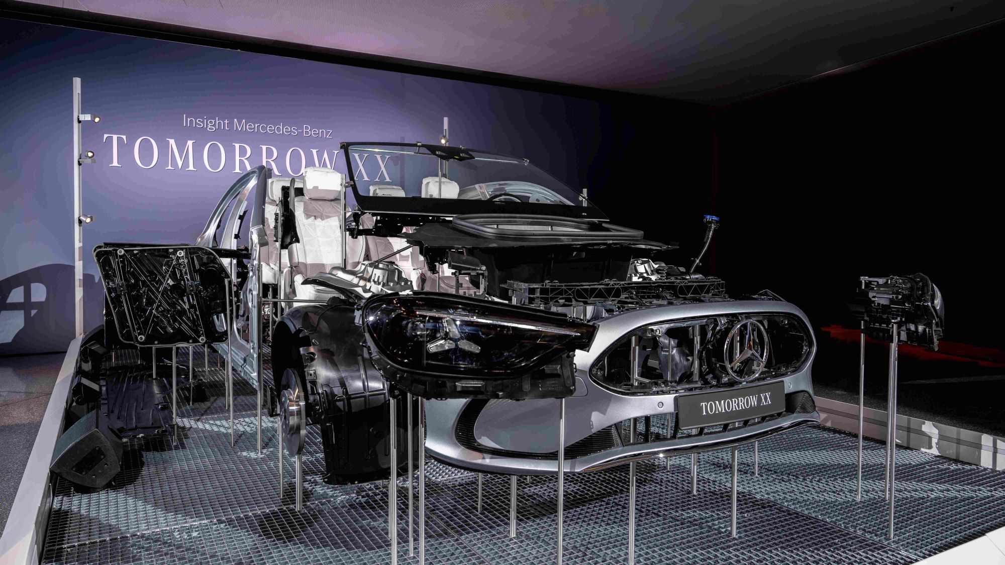 Mercedes pokazuje „Tomorrow XX” – przyszłość tego, z czego (i jak) auto jest zbudowane